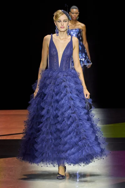 Look 70